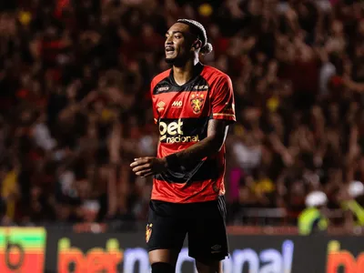 Internacional negocia contratação do atacante Derik Lacerda