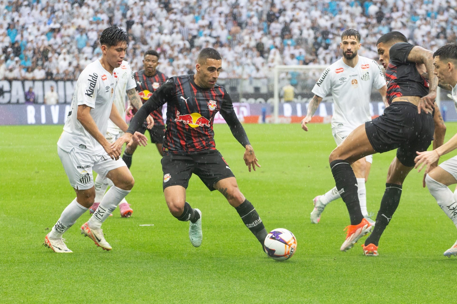 Santos empata com o Bragantino e segue fora do G-8 do Paulistão