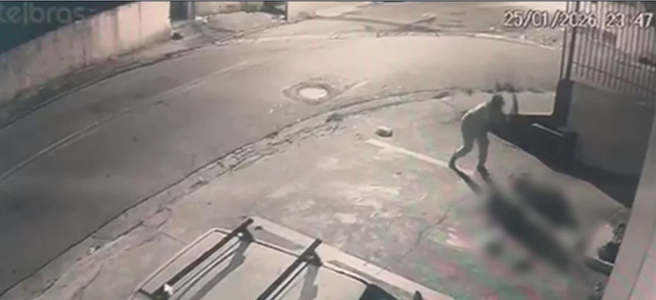 SP: Homem é preso após agredir morador de rua com pauladas