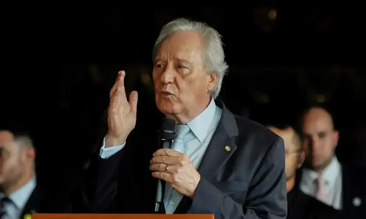Contrato do Banco Master com família de Lewandowski amplia suspeitas