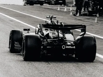 Aston Martin tem problemas em primeiro teste com o carro da temporada 2026