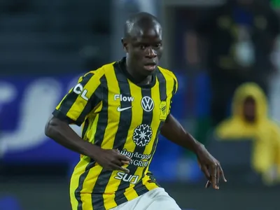 Al Ittihad rescinde com Kanté e anuncia contratação de atacante marroquino