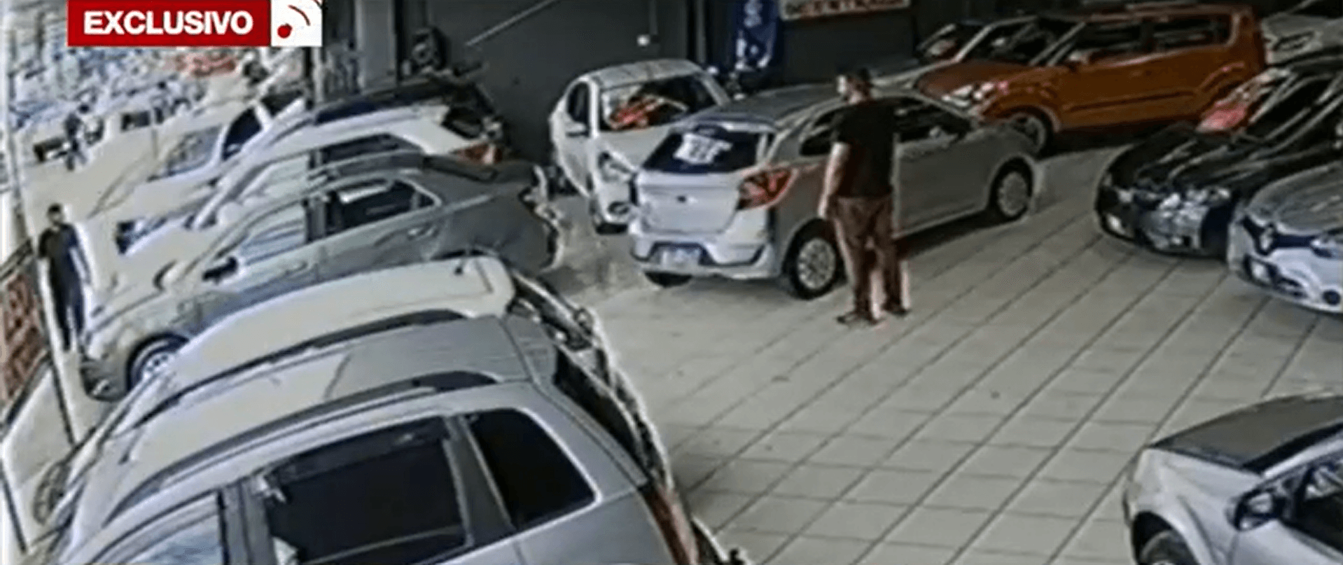 Dono de concessionária é executado e chamado de “talarico”