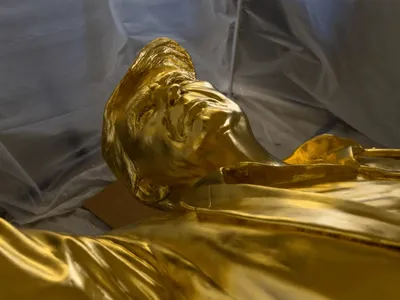 Trump ganha estátua de ouro de 4,5 metros, revela N.Y. Times