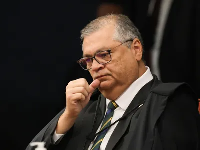 O que são os 'penduricalhos' que estouram o teto de servidores públicos