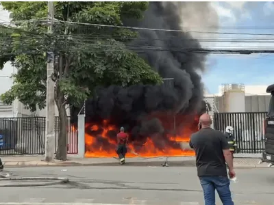 Incêndio de grande proporção atinge empresa em Indaiatuba