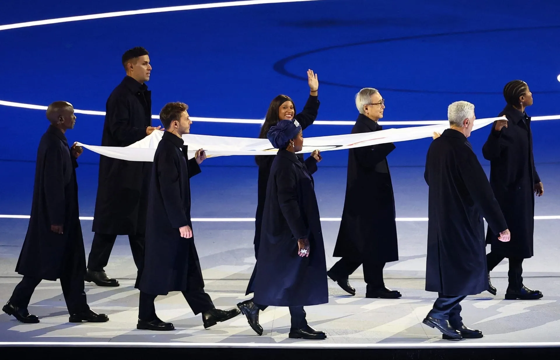 Rebeca Andrade foi homenageada durante a entrada