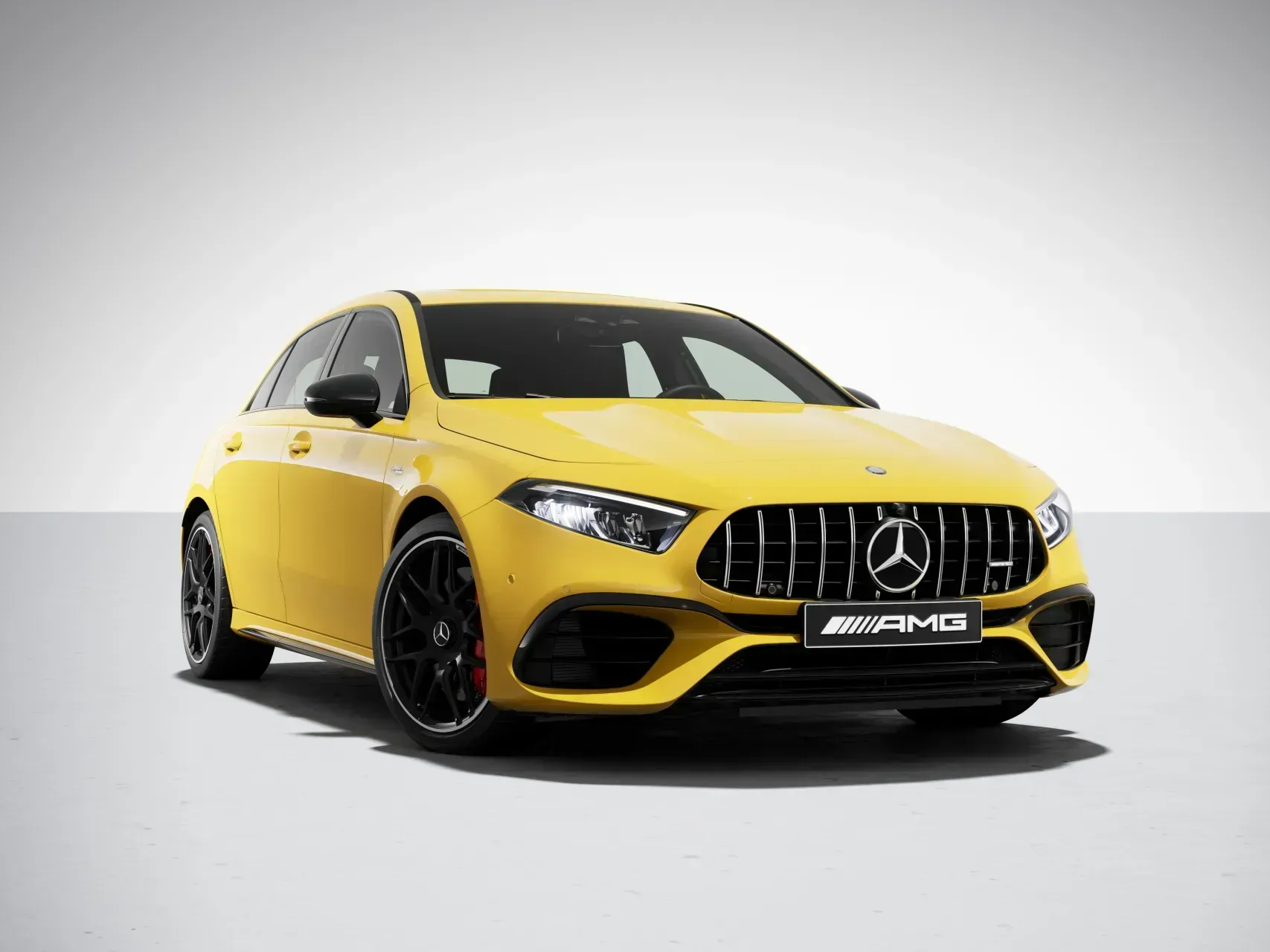 Mercedes-AMG A 45 S, modelo mais vendido da marca no Brasil | Crédito: Divulgação