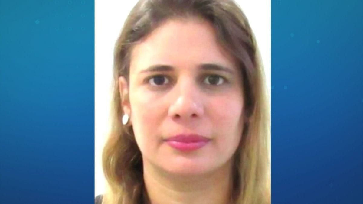 Professora de direito é morta a facadas por aluno dentro de sala de aula