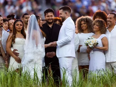 Casamento em show de Bad Bunny no Super Bowl foi real; saiba a história