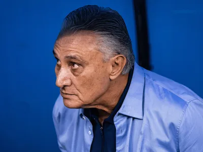 Tite explica discussão com o filho durante clássico mineiro