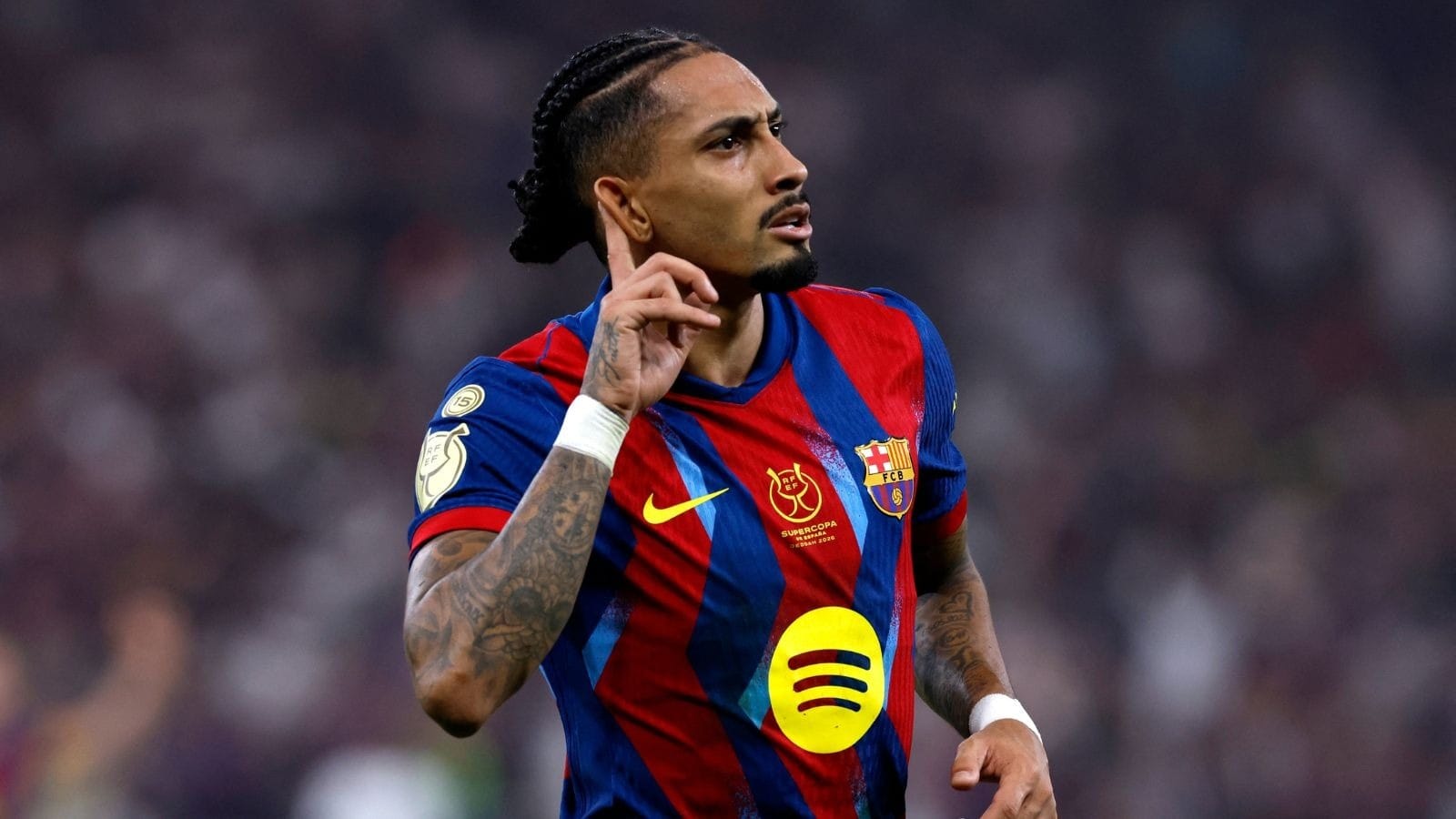 Raphinha não treina e vira dúvida no Barcelona pela Copa do Rei