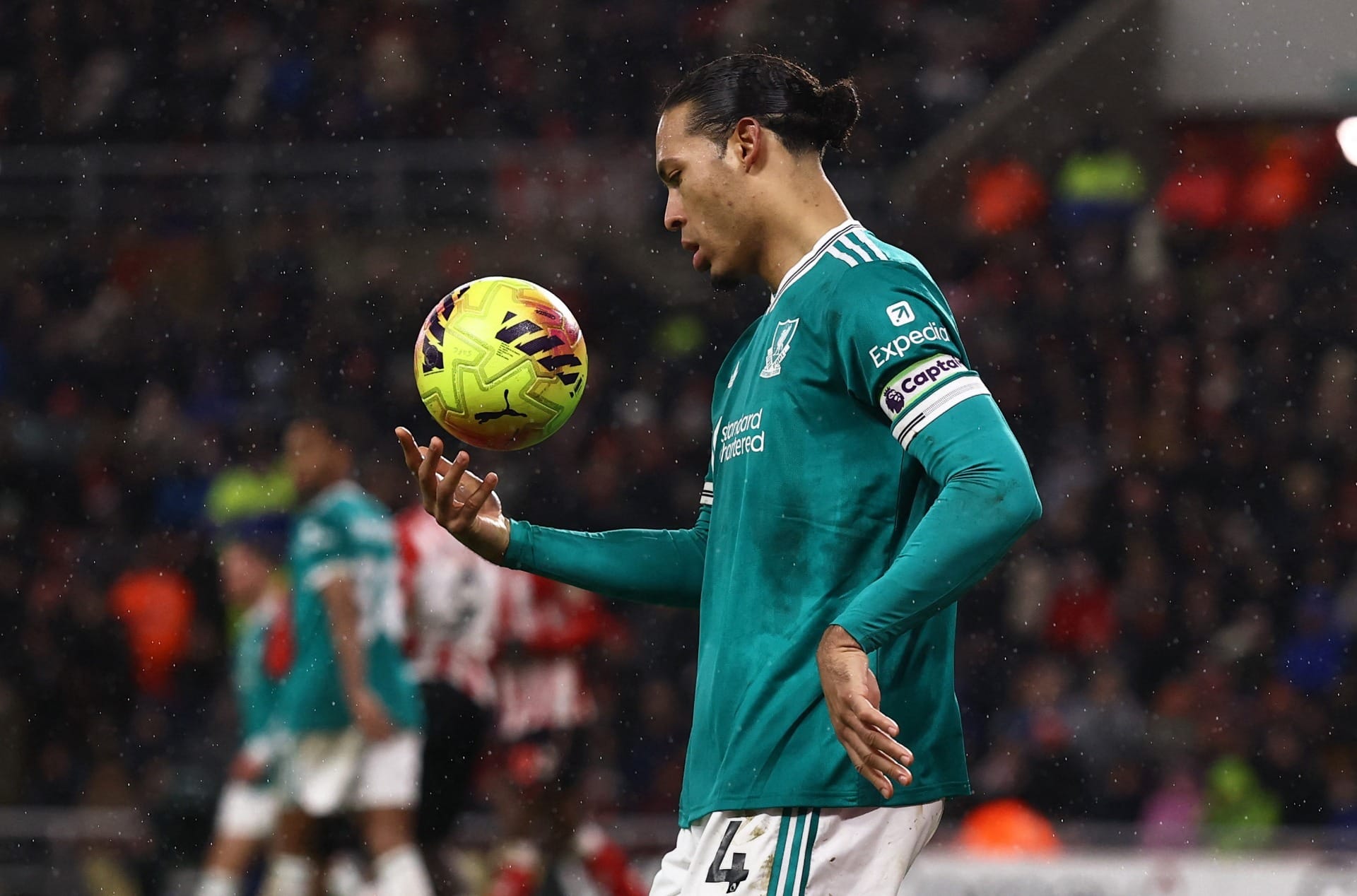 Liverpool vence o Sunderland e encosta no G-4 da Premier League