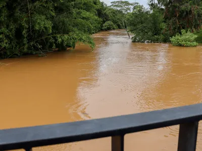 Rio Capivari baixa 57 centímetros e normalidade é restabelecida em Capivari