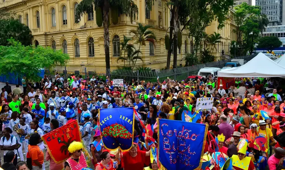 Carnaval SP: veja o que abre e fecha durante a festa