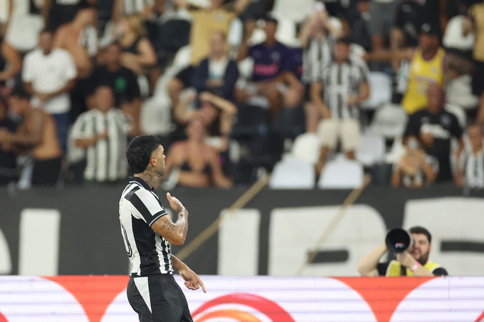 Especulado no Palmeiras, Barboza manda recado à torcida do Botafogo