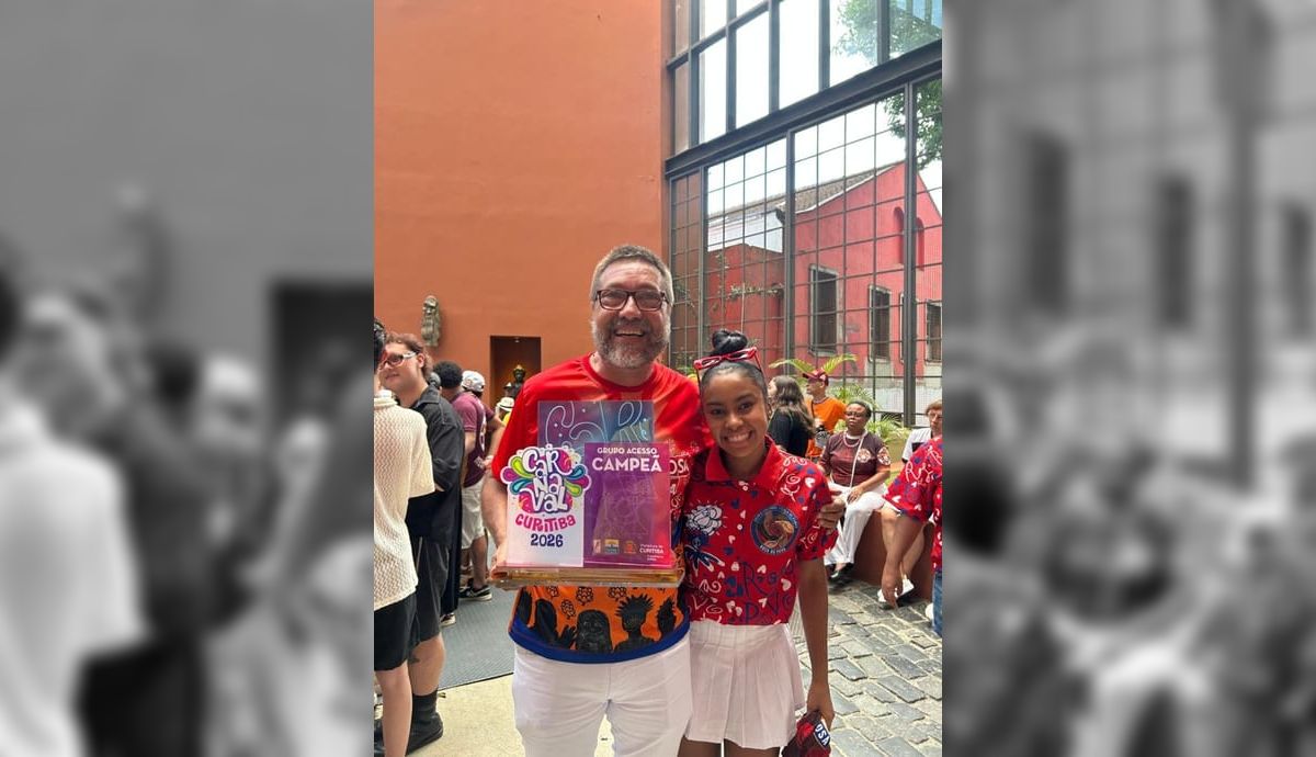 Rosa do Povo vence Grupo de Acesso do Carnaval de Curitiba