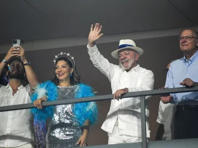 TCU investiga presença de funcionários públicos no desfile sobre Lula no RJ