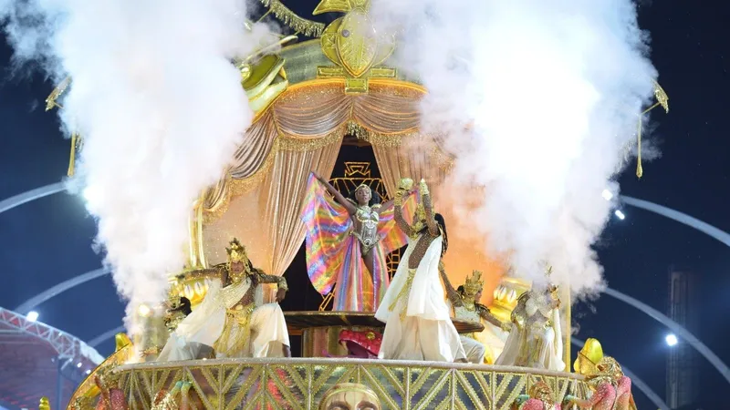 Mocidade Alegre é campeã do carnaval de SP; escola conquista 13º título