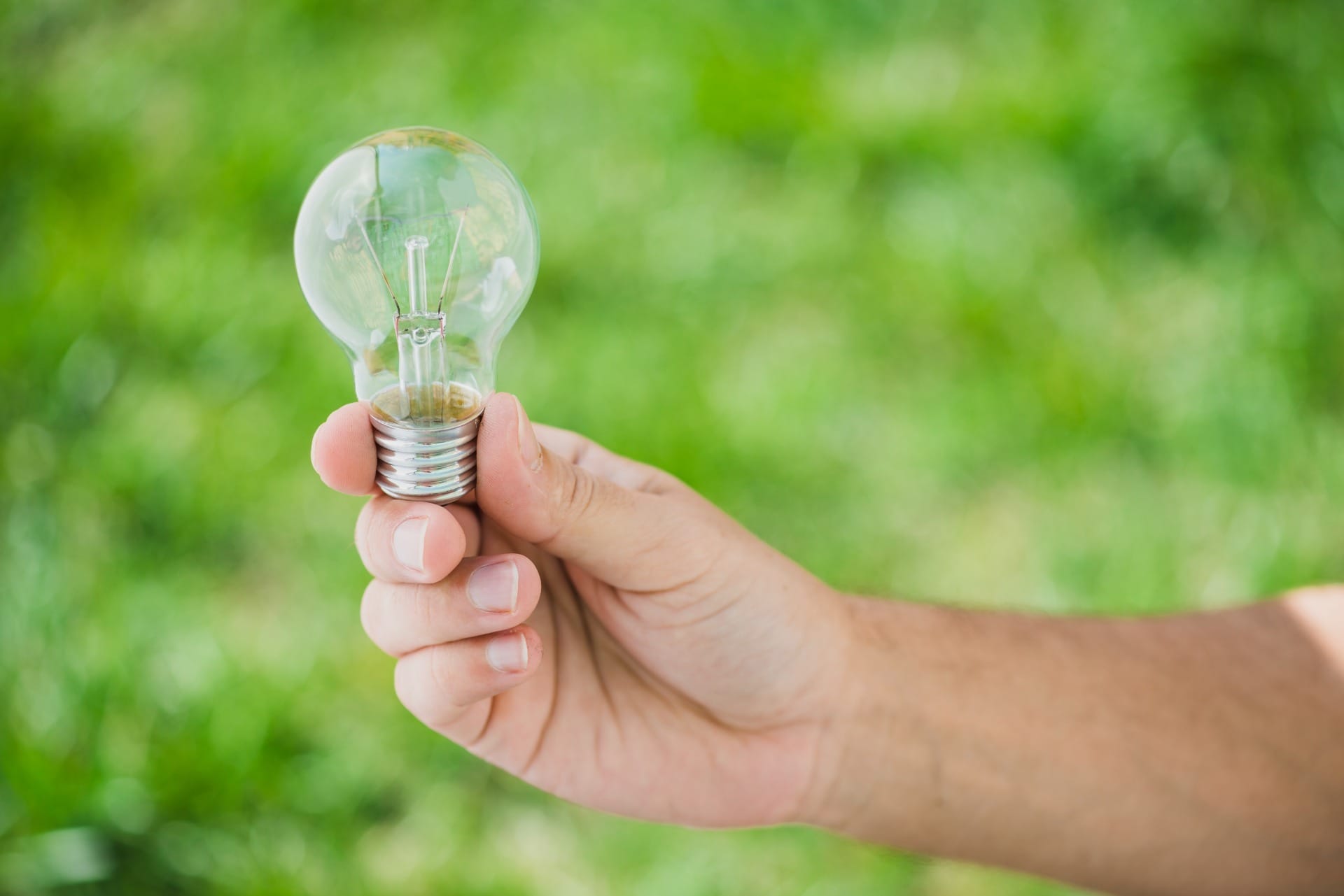 Como economizar energia em casa com hábitos simples? Especialista dá dicas