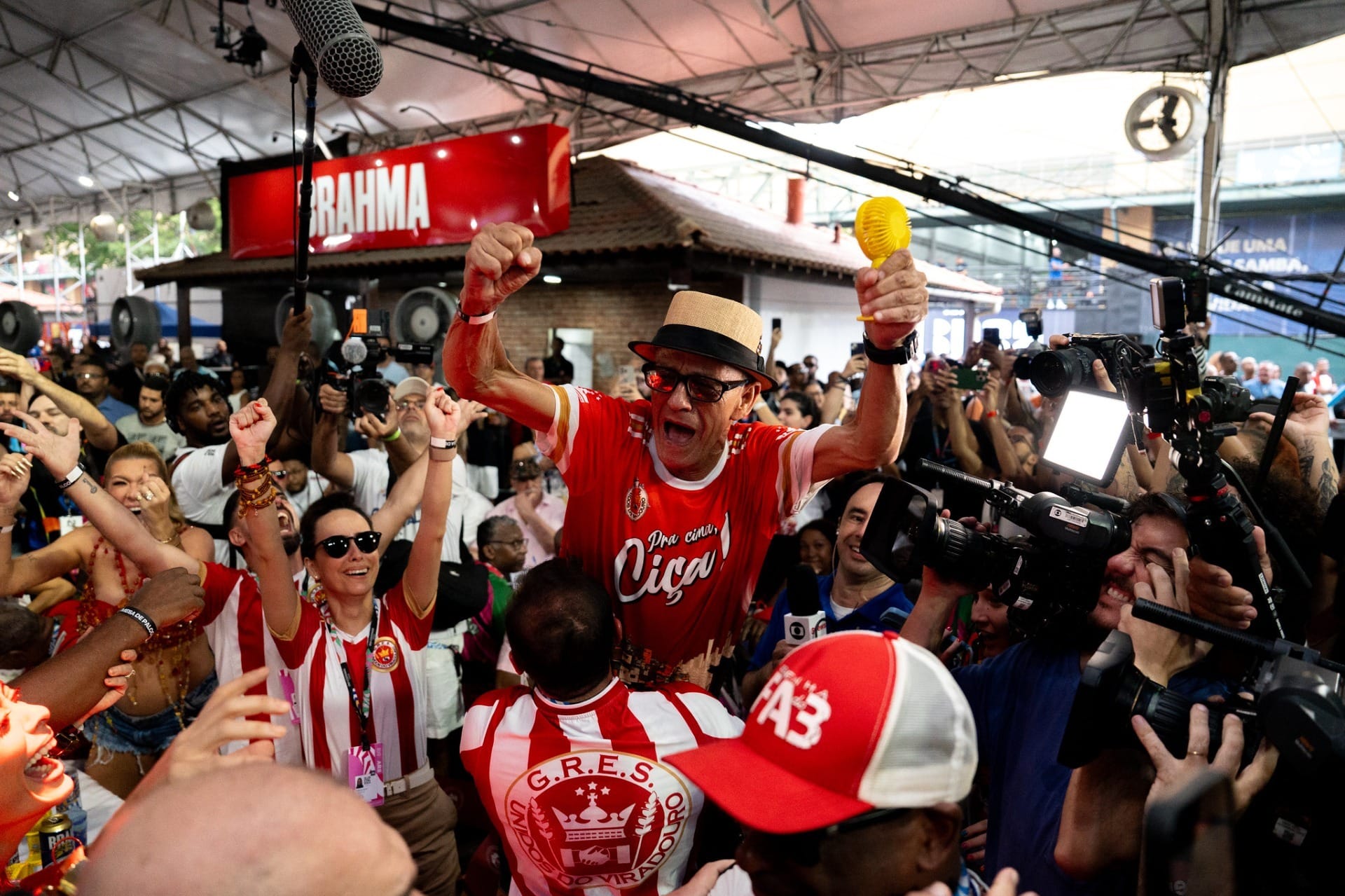 Unidos do Viradouro é campeã do carnaval do Rio de Janeiro em 2026
