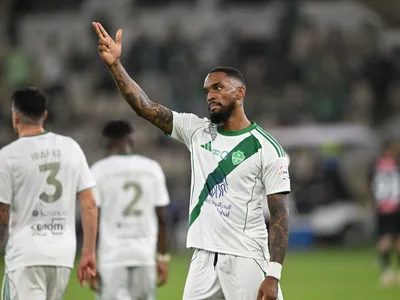 Al Ahli vira sobre lanterna Al Najma e encosta na liderança da Liga Saudita