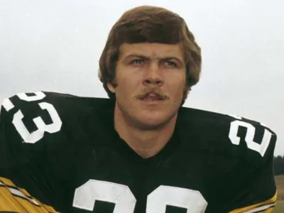 Morre Mike Wagner, tetracampeão do Super Bowl, aos 76 anos
