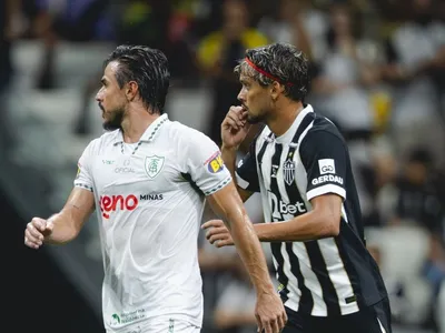 Scarpa comenta reencontro com Willian Bigode: "Não vejo a hora de receber"