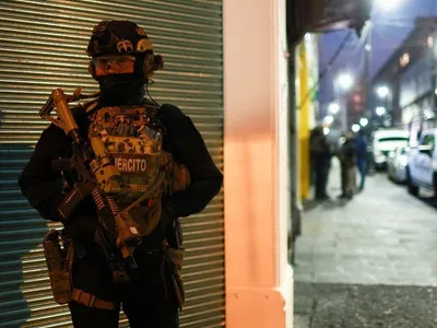 Morte de traficante gera violência e paralisa aulas escolares no México
