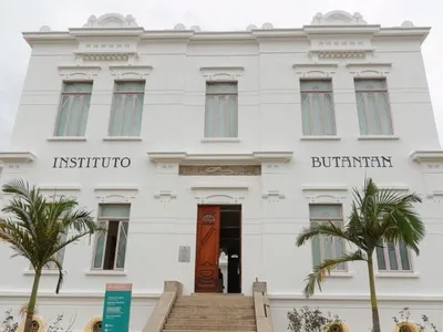 SP investe R$ 1,38 bi no Butantan e antecipa 1,3 mi de doses contra dengue