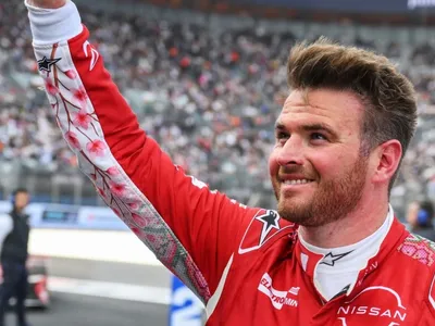 Como o atual campeão da Fórmula E ajudou Arvid Lindblad a chegar à F1