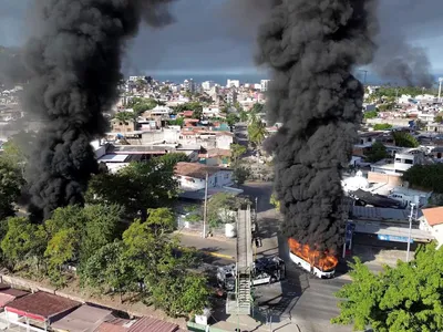 México tem onda de violência com quase 60 mortos após ação contra El Mencho