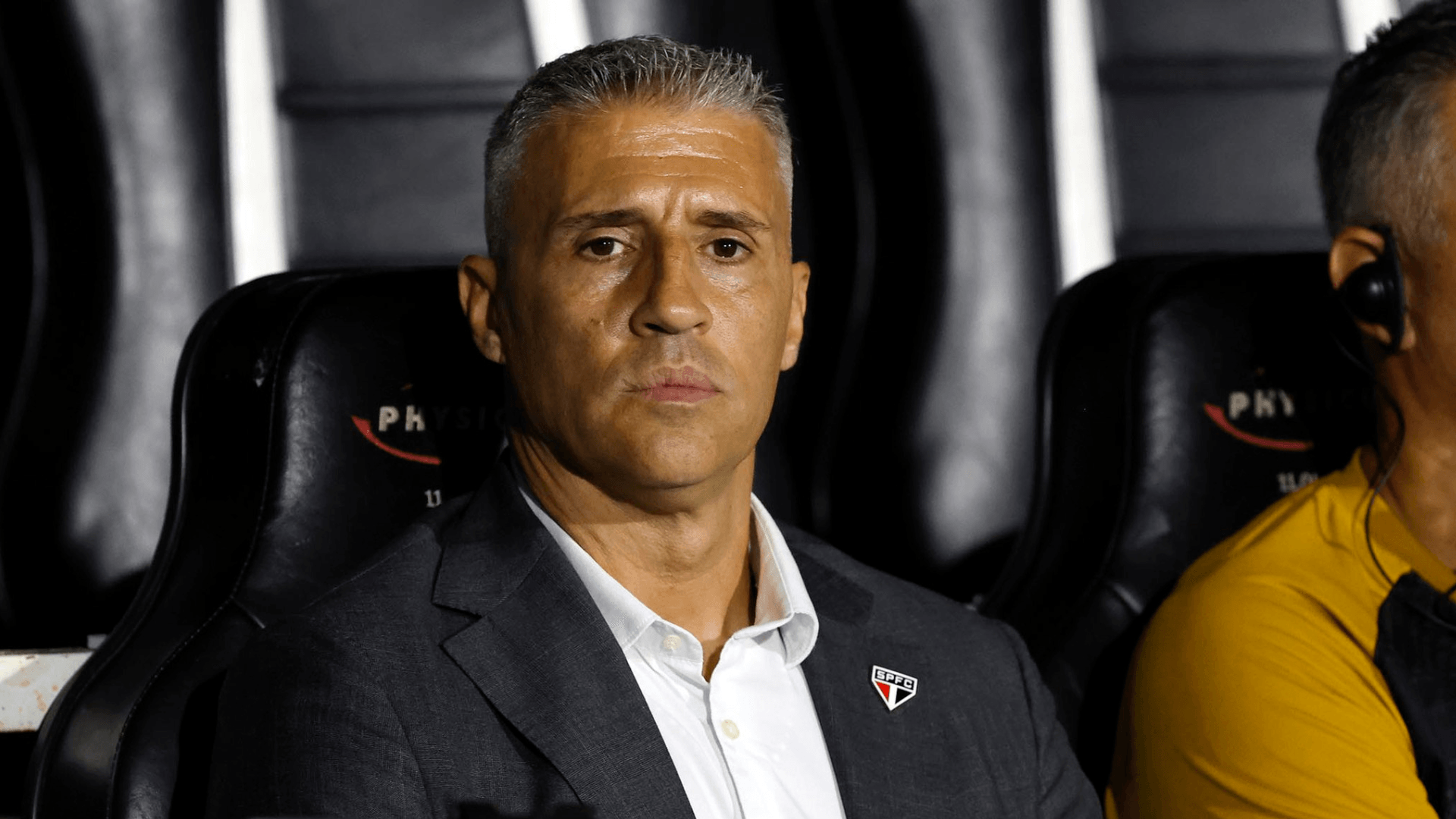 Crespo manda recado à torcida do São Paulo e demonstra mágoa no adeus