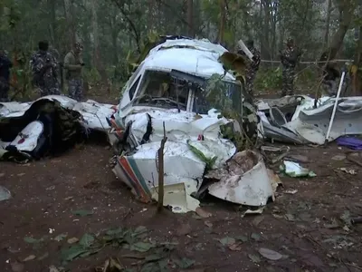 Queda de avião de transporte médico deixa sete mortos na Índia