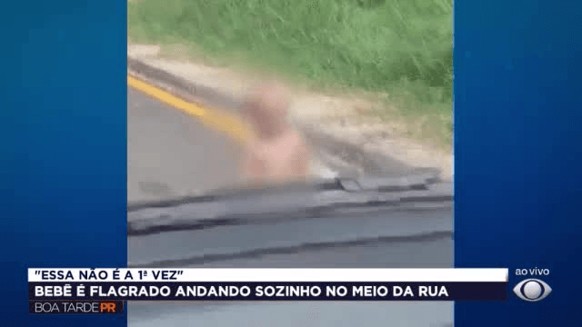 Bebê é flagrado sozinho em rua e quase atropelado em Ponta Grossa