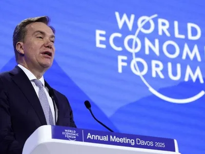 Caso Epstein: presidente do Fórum Econômico Mundial renuncia