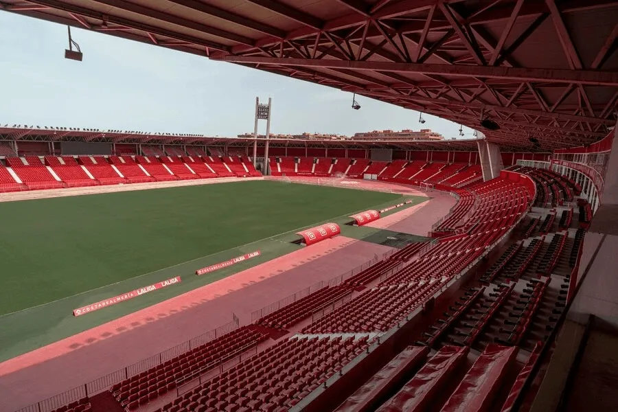 Estádio do Almería, clube com ações compradas por Cristiano Ronaldo. Foto: Divulgação/Almería