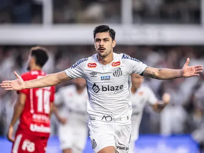 Santos paga dívida milionária com Arouca e se livra do transfer ban na FIFA