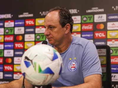 Ao cair na Libertadores, Ceni diz enfrentar "momento mais difícil" no Bahia