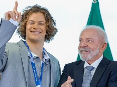 Lula recebe Lucas Braathen: "Mais brasileiro que muita gente que mora aqui"
