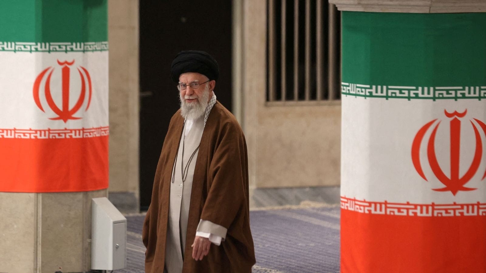 Morte de Ali Khamenei: Como o Irã elege o novo Líder Supremo?