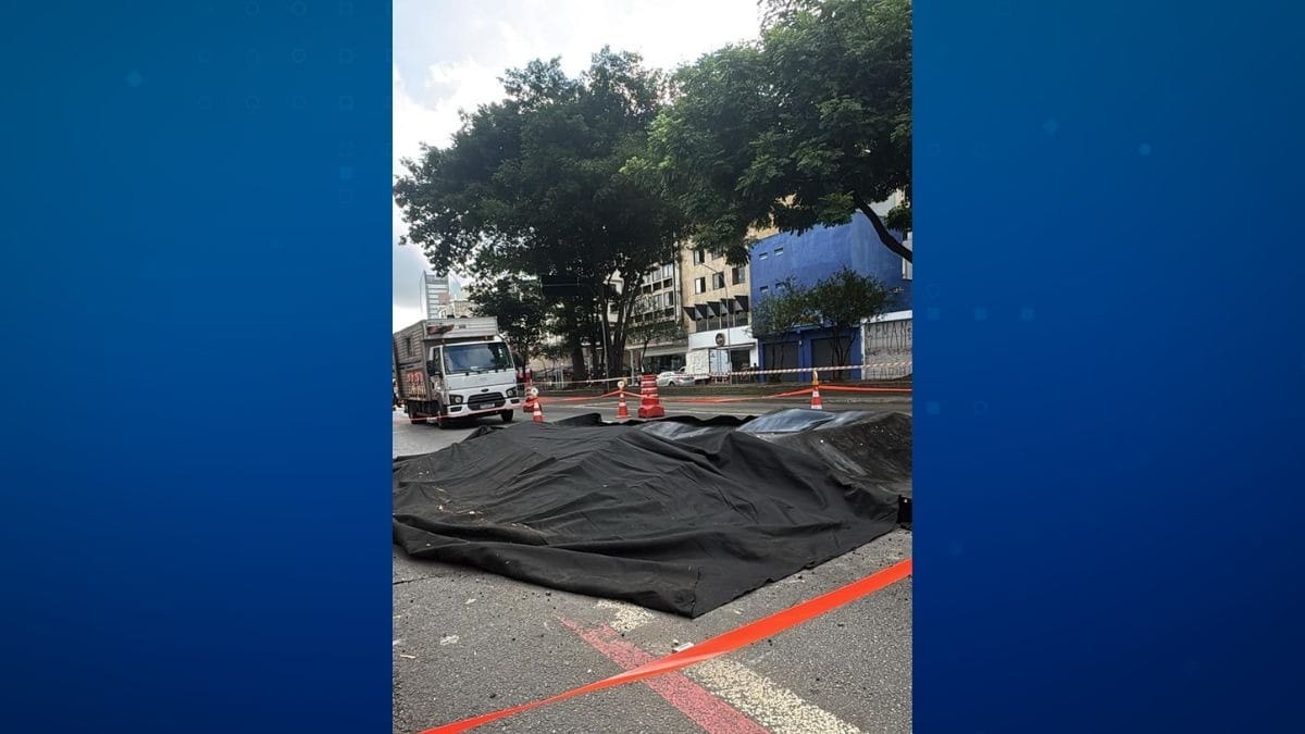 Explosão abre cratera na Rua da Consolação, no centro de São Paulo