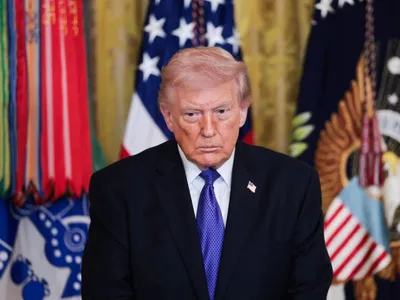 Trump volta a dizer que considera retirar EUA da Otan: ‘Tigre de papel’
