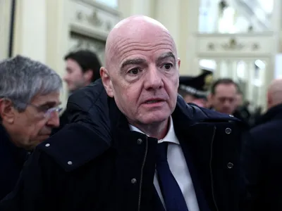 Fifa desiste de vender parte dos direitos da Copa do Mundo, diz jornal