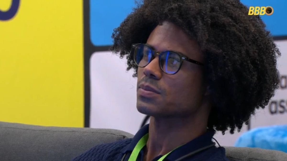Breno promete vingança ao chegar no Quarto Secreto: 'Vai ter volta'