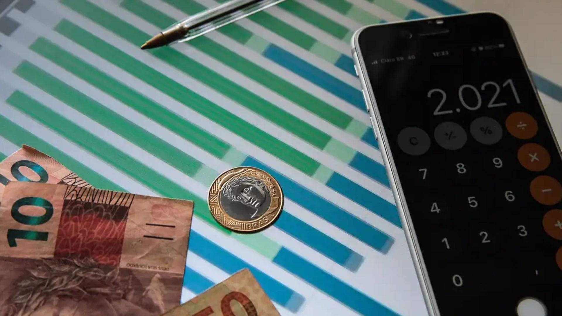 Juliana Rosa: serviços estáveis em junho mostram desaceleração da economia