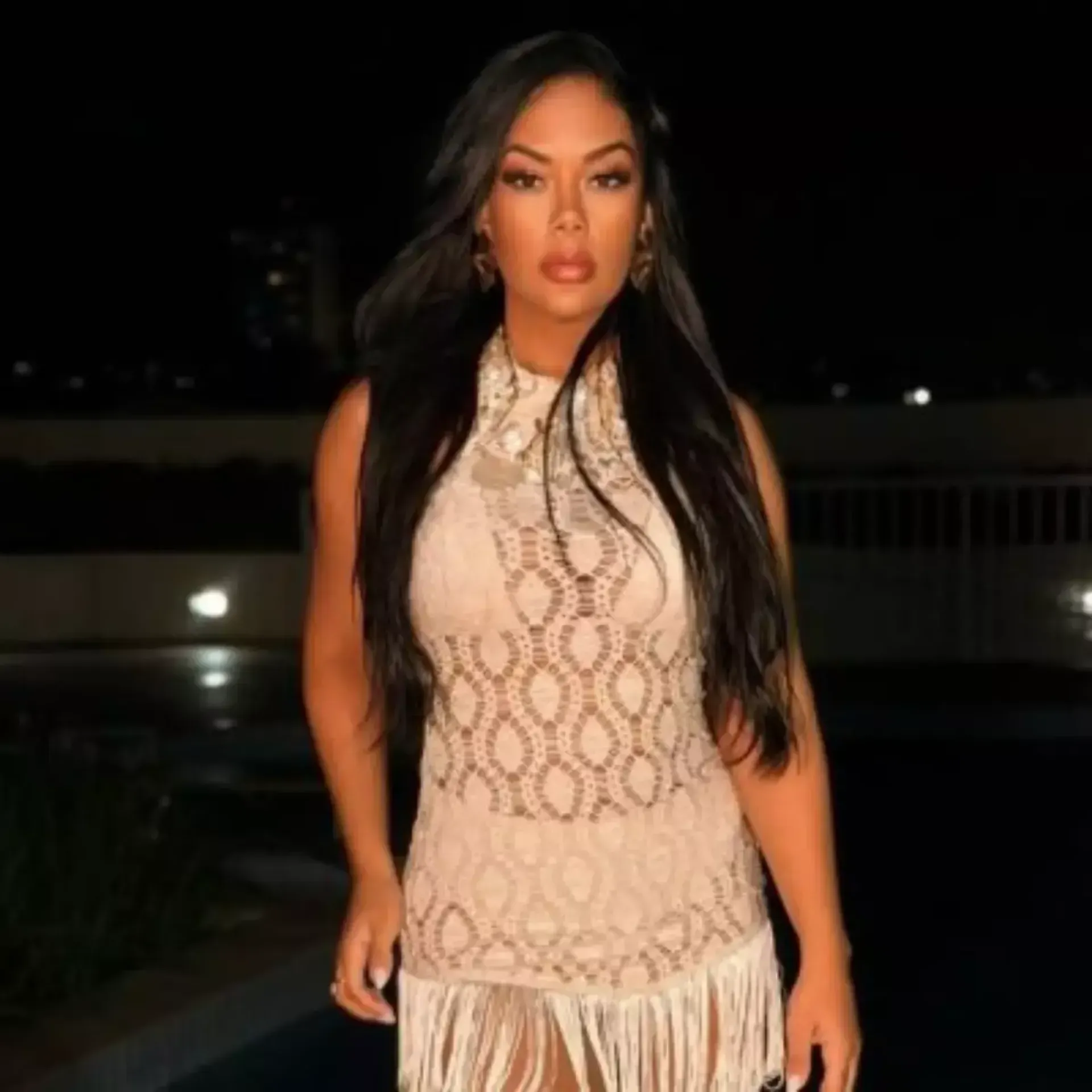 Influenciadora que dizia estar grávida de Memphis Depay perde bebê: 'Anjo'