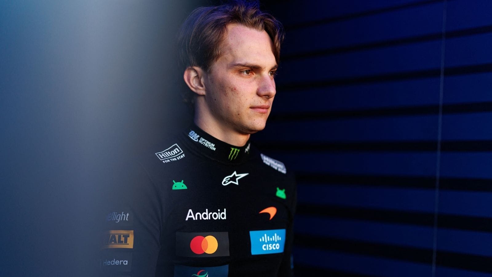 Piastri exalta McLaren no 2º treino livre e pede foco para GP da Austrália