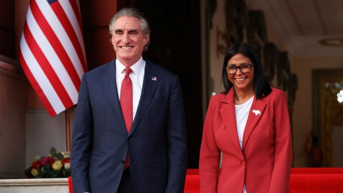 Estados Unidos e Venezuela concordam em restabelecer laços diplomáticos