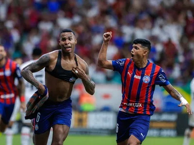Com 2 de Jean Lucas, Bahia vence o Vitória de virada e é bicampeão baiano